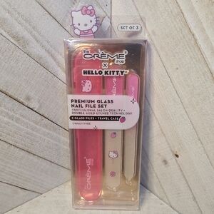 NWT Hello Kitty x The Creme Shop Glass Nail Files With Travel Case